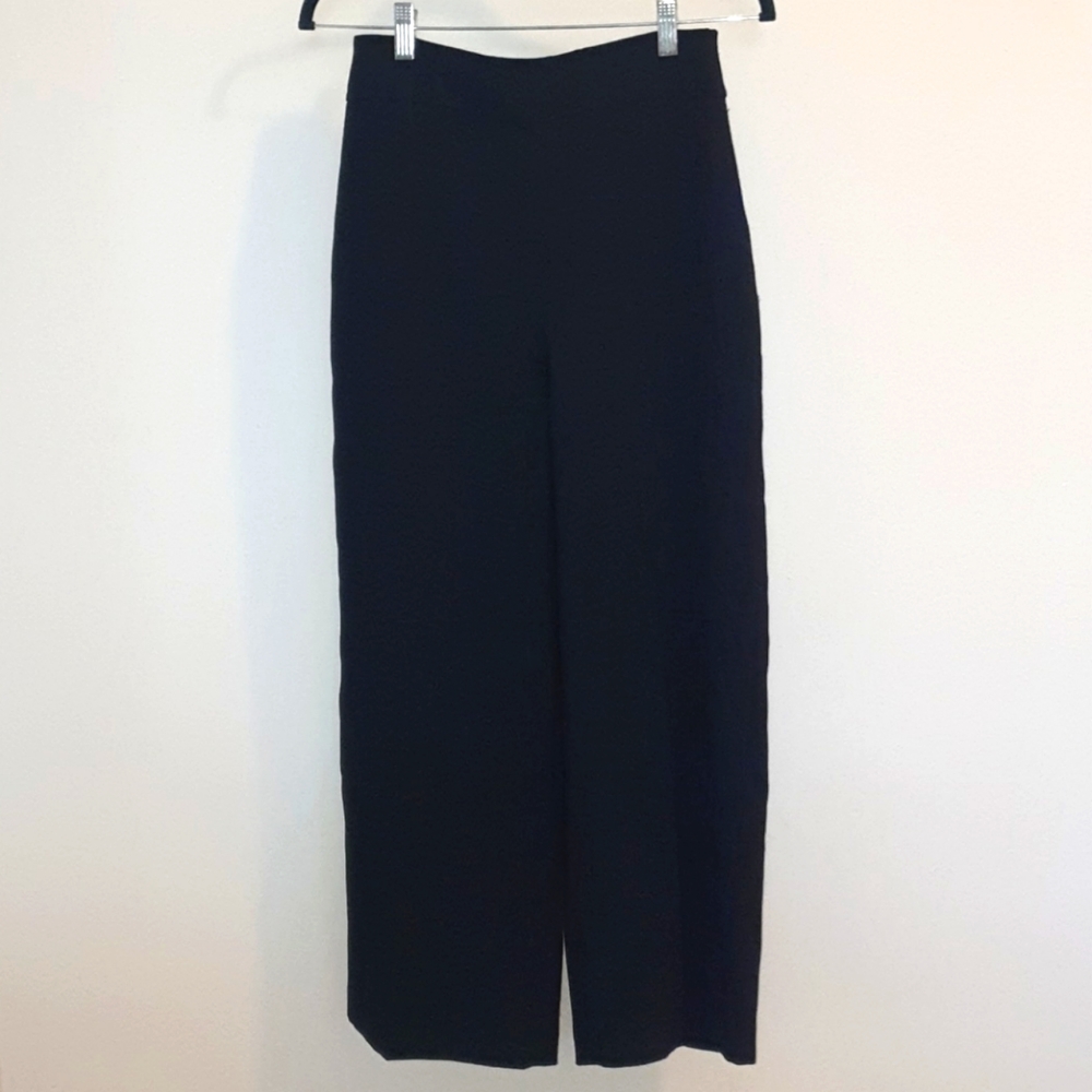 Black wide leg dress pants. Size Small.